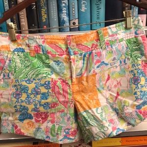 Lilly Pulitzer Printed Shorts Size 4